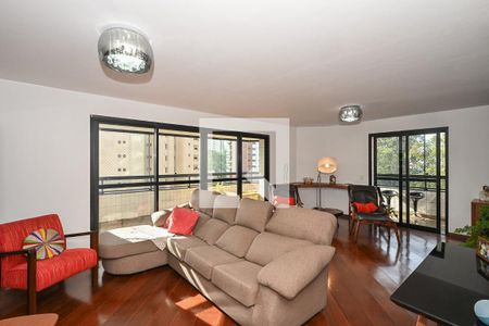 Sala de apartamento para alugar com 4 quartos, 229m² em Jardim Londrina, São Paulo