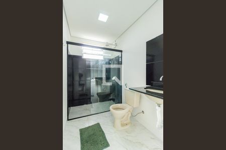 Banheiro de casa para alugar com 1 quarto, 45m² em Vila America, São Paulo