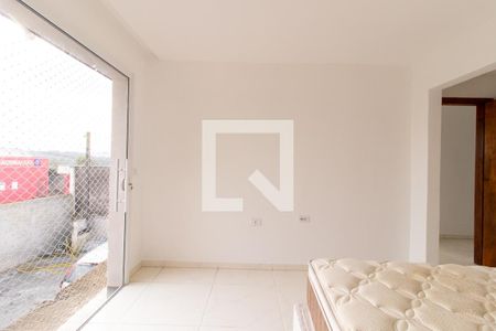Quarto 1 de casa para alugar com 2 quartos, 70m² em Tatuquara, Curitiba