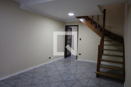 Casa para alugar com 2 quartos, 160m² em Vila Anhanguera, São Paulo