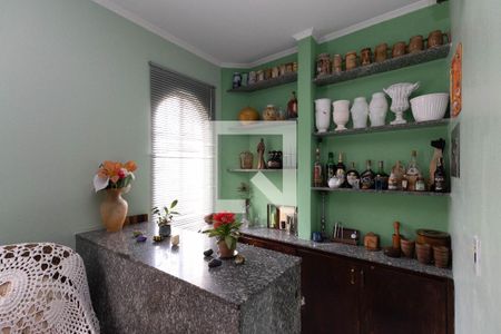 Bar de casa para alugar com 5 quartos, 286m² em Vila Nivi, São Paulo