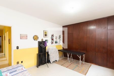 Quarto 1 de casa para alugar com 5 quartos, 286m² em Vila Nivi, São Paulo