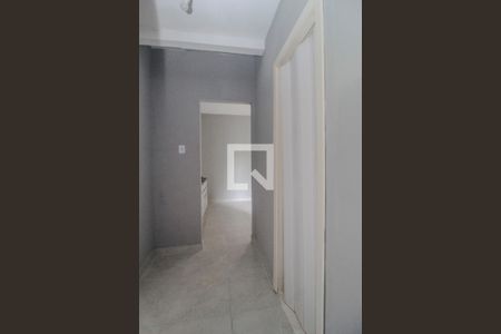 Corredor de apartamento para alugar com 1 quarto, 24m² em Centro Histórico, Porto Alegre