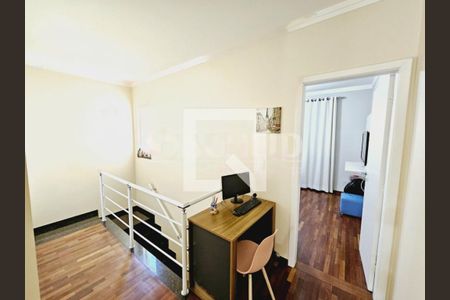 Casa à venda com 3 quartos, 149m² em Jardim Sabara, São Paulo