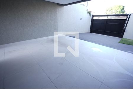 Casa à venda com 3 quartos, 235m² em Setor Bueno, Goiânia
