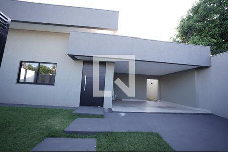 Casa à venda com 3 quartos, 235m² em Setor Bueno, Goiânia