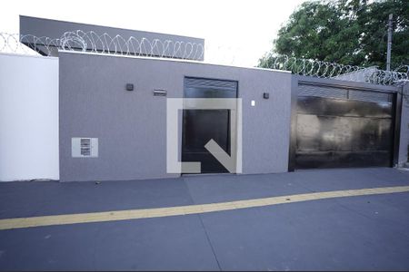 Casa à venda com 3 quartos, 235m² em Setor Bueno, Goiânia