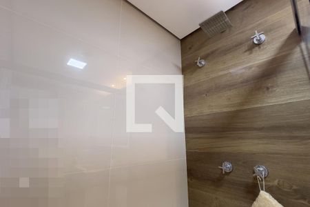 Banheiro de apartamento à venda com 2 quartos, 68m² em Macedo, Guarulhos