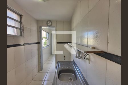 Cozinha de apartamento para alugar com 2 quartos, 62m² em Jacarepaguá, Rio de Janeiro