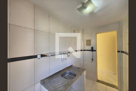 Cozinha de apartamento para alugar com 2 quartos, 62m² em Jacarepaguá, Rio de Janeiro
