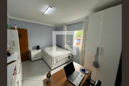 Casa à venda com 3 quartos, 130m² em Jardim Sabara, São Paulo