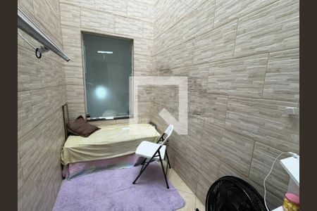 Casa à venda com 3 quartos, 130m² em Jardim Sabara, São Paulo