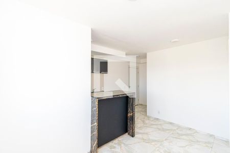 Sala de apartamento para alugar com 2 quartos, 44m² em Ramos, Rio de Janeiro