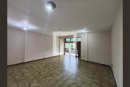 Sala de casa à venda com 3 quartos, 100m² em Freguesia (jacarepaguá), Rio de Janeiro