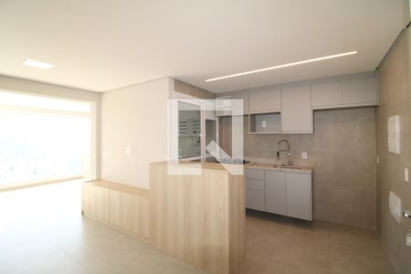 Sala / Cozinha de kitnet/studio para alugar com 2 quartos, 70m² em Parque Sao Domingos, São Paulo