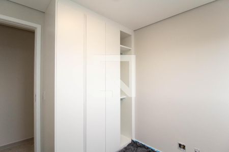 Quarto 1 de apartamento para alugar com 2 quartos, 70m² em Parque Sao Domingos, São Paulo