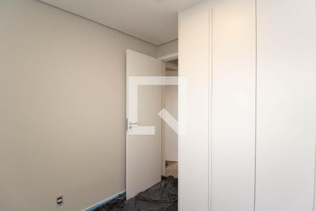 Quarto 1 de apartamento para alugar com 2 quartos, 70m² em Parque Sao Domingos, São Paulo