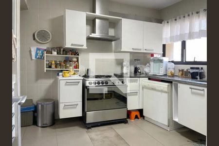 Apartamento à venda com 3 quartos, 200m² em Vila Morumbi, São Paulo