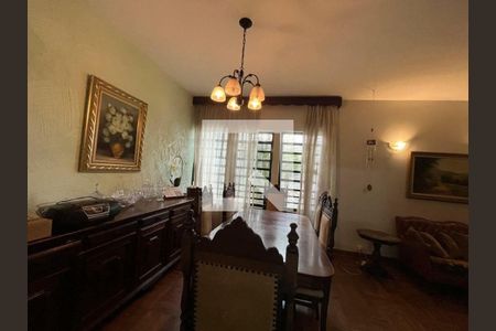 Casa à venda com 3 quartos, 213m² em Vila Mariana, São Paulo