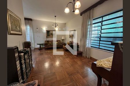 Casa à venda com 3 quartos, 213m² em Vila Mariana, São Paulo