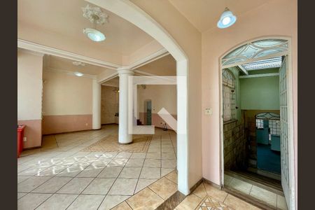 Casa para alugar com 3 quartos, 164m² em Santa Tereza, Belo Horizonte