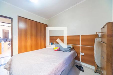 Quarto de apartamento à venda com 3 quartos, 87m² em Vila Alice, Santo André