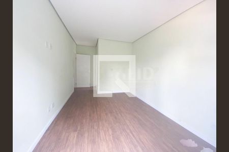 Casa à venda com 4 quartos, 440m² em Jardim Londrina, São Paulo