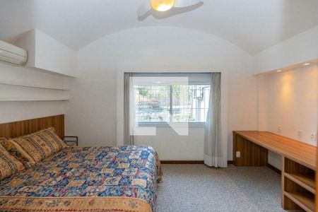 Casa à venda com 3 quartos, 500m² em Jardim Marajoara, São Paulo