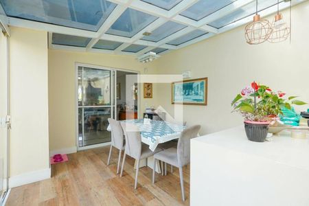 Casa à venda com 4 quartos, 135m² em Veleiros, São Paulo