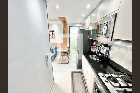 Sala/Cozinha de apartamento para alugar com 1 quarto, 38m² em Vila Diva, São Paulo