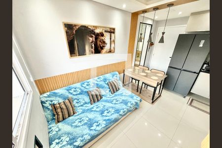Sala/Cozinha de apartamento para alugar com 1 quarto, 38m² em Vila Diva, São Paulo