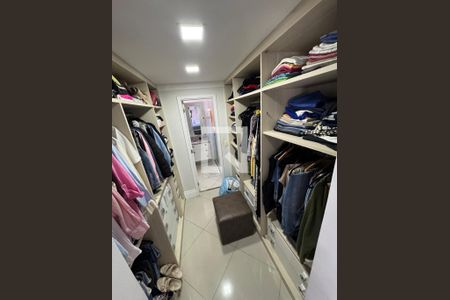 Closet da Suíte de apartamento para alugar com 4 quartos, 250m² em Jardim Jabaquara, São Paulo