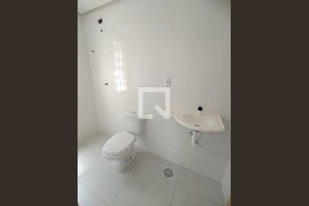 Banheiro  de apartamento à venda com 2 quartos, 60m² em Jardim Dona Leopoldina, Porto Alegre