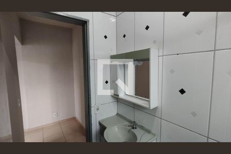 Banheiro de casa para alugar com 1 quarto, 45m² em Santo Antonio , Ferraz de Vasconcelos