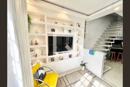 Sala/Cozinha de casa à venda com 4 quartos, 180m² em Vila Maria Luisa, São Paulo