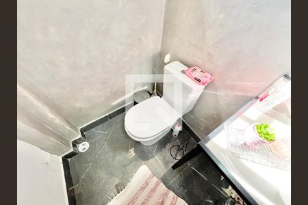 Lavabo de casa à venda com 4 quartos, 180m² em Vila Maria Luisa, São Paulo