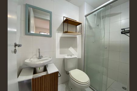 Banheiro de apartamento para alugar com 1 quarto, 27m² em Ferreira, São Paulo