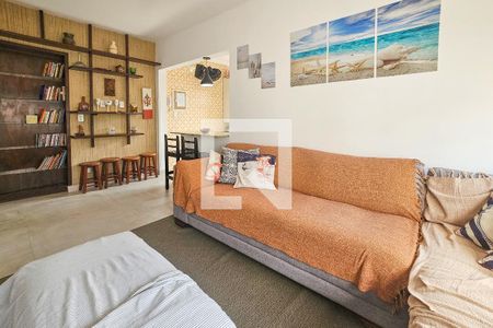 Apartamento para alugar com 2 quartos, 65m² em Jardim Las Palmas, Guarujá