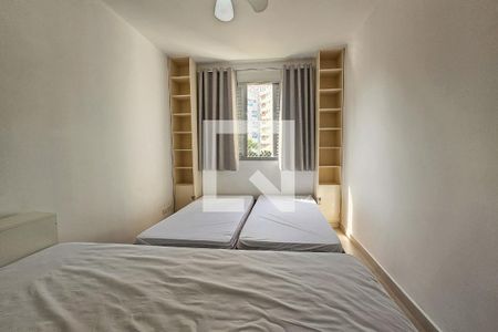Apartamento para alugar com 2 quartos, 65m² em Jardim Las Palmas, Guarujá