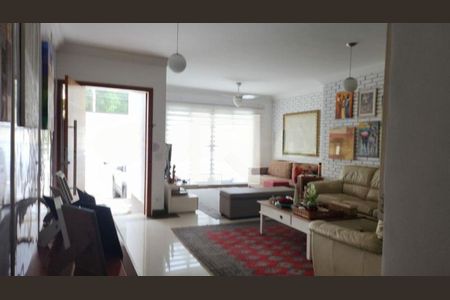 Casa à venda com 3 quartos, 250m² em Paraíso do Morumbi, São Paulo