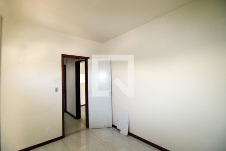 Quarto 2 de apartamento para alugar com 2 quartos, 110m² em Olaria, Rio de Janeiro