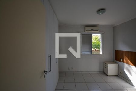 SUÍTE de casa de condomínio à venda com 3 quartos, 115m² em Jardim das Esmeraldas, São Paulo