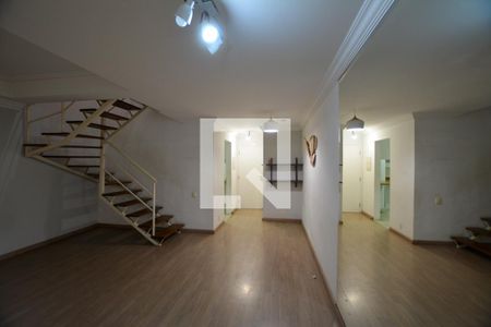 SALA de casa de condomínio à venda com 3 quartos, 115m² em Jardim das Esmeraldas, São Paulo