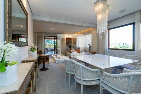 Apartamento à venda com 3 quartos, 257m² em Real Parque, São Paulo