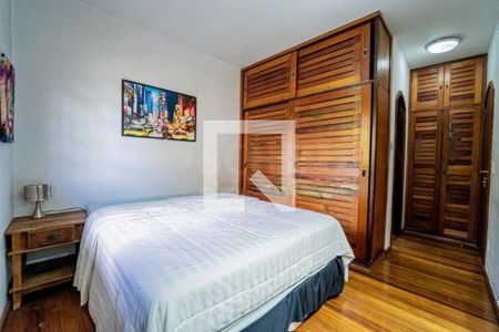 Casa à venda com 4 quartos, 482m² em Jardim Cordeiro, São Paulo