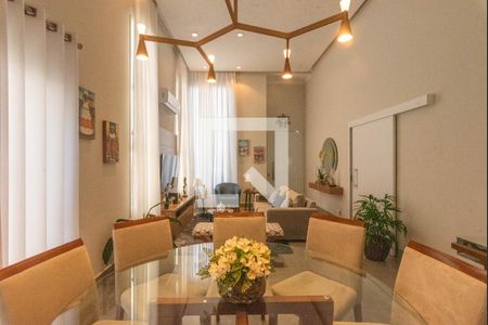 Sala de casa de condomínio para alugar com 3 quartos, 290m² em Swiss Park, Campinas