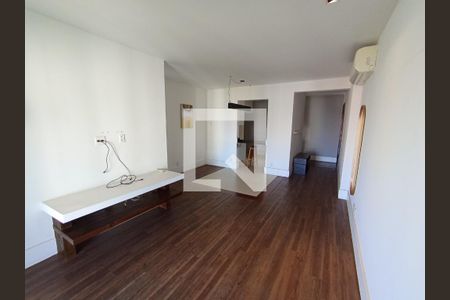 Sala de apartamento à venda com 2 quartos, 100m² em Barra da Tijuca, Rio de Janeiro
