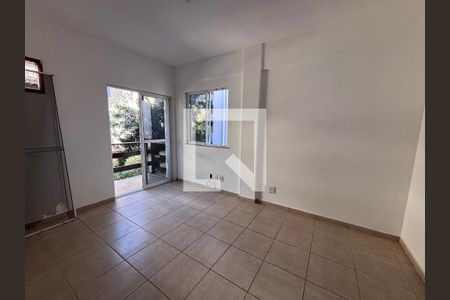 Quarto 1 de casa de condomínio para alugar com 3 quartos, 110m² em Recreio dos Bandeirantes, Rio de Janeiro