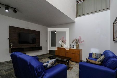 Sala de casa para alugar com 2 quartos, 250m² em Centro, Mogi das Cruzes