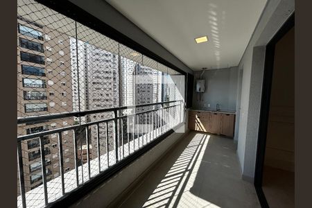 Apartamento para alugar com 2 quartos, 140m² em Alphaville, Barueri